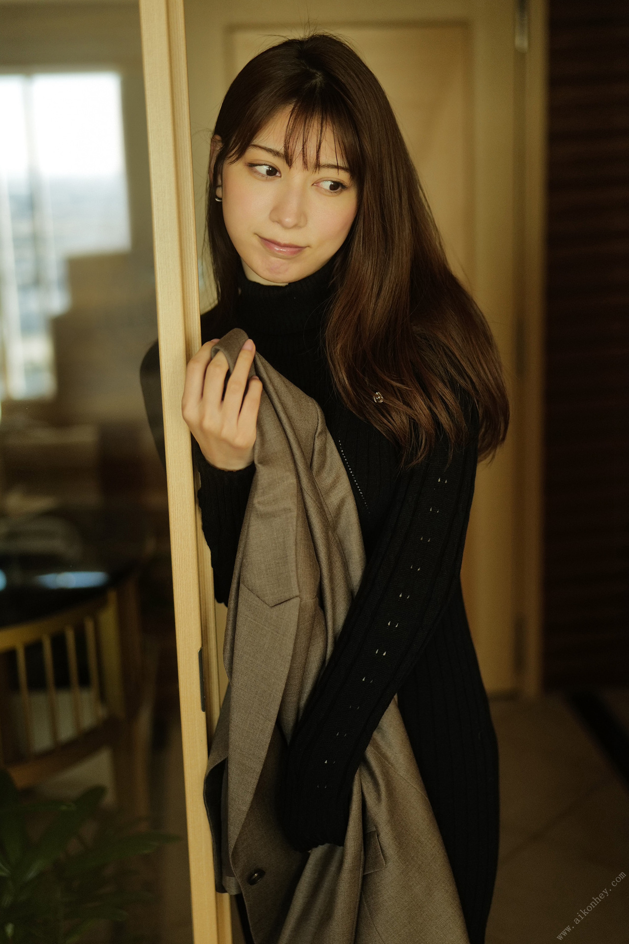 Risa Yukihira 雪平莉左, 週刊ポストデジタル写真集 「可愛くてゴメン」 Set.04