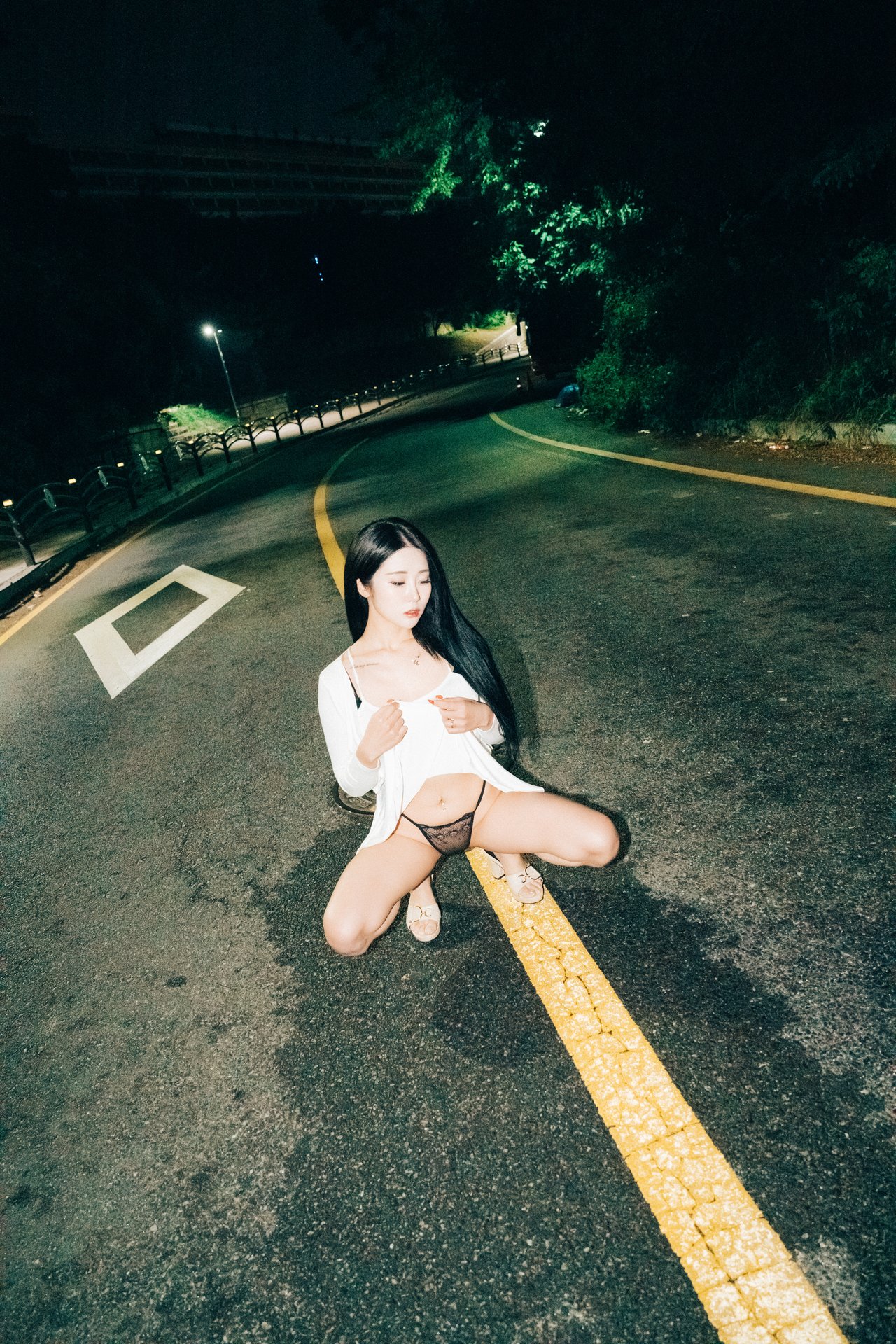 Jeong Bomi 정보미, [Loozy] Night Roads Set.01